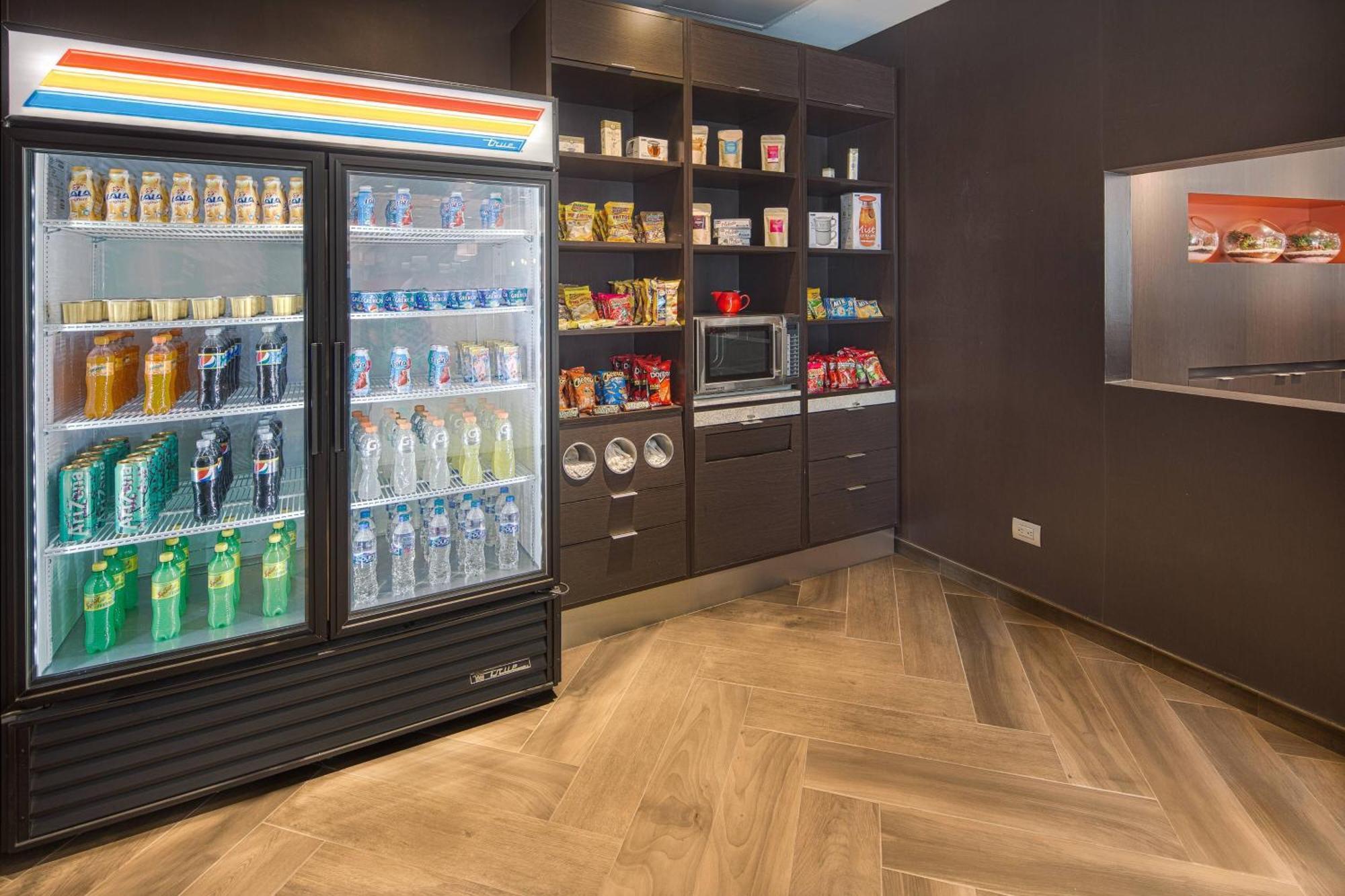 Courtyard By Marriott Saltillo Ngoại thất bức ảnh