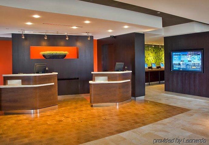 Courtyard By Marriott Saltillo Ngoại thất bức ảnh