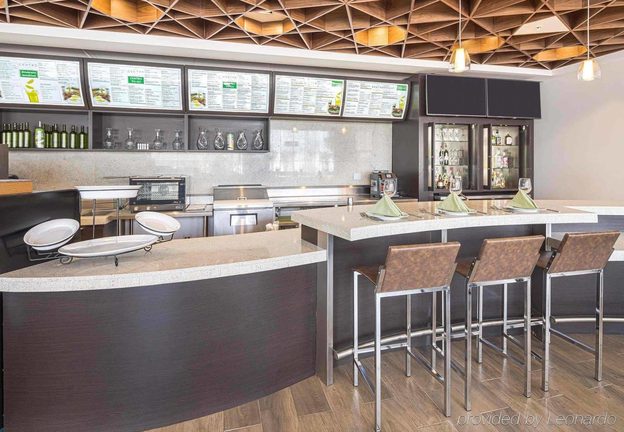 Courtyard By Marriott Saltillo Ngoại thất bức ảnh